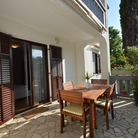 Apartment Vita Мали-Лошинь Экстерьер фото