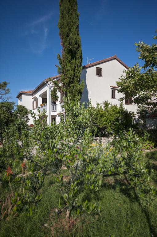 Apartment Vita Мали-Лошинь Экстерьер фото