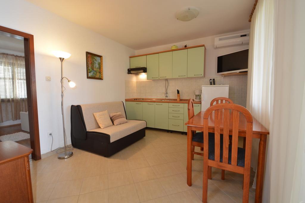 Apartment Vita Мали-Лошинь Экстерьер фото